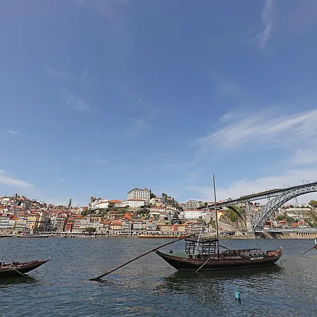 Flh Downtown Гостевой дом 3*