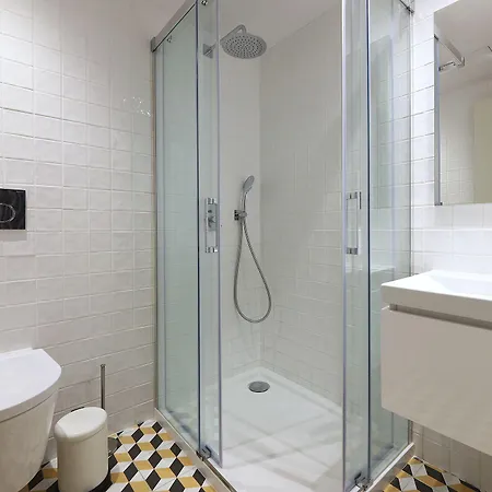 Flh Downtown 3* פורטו