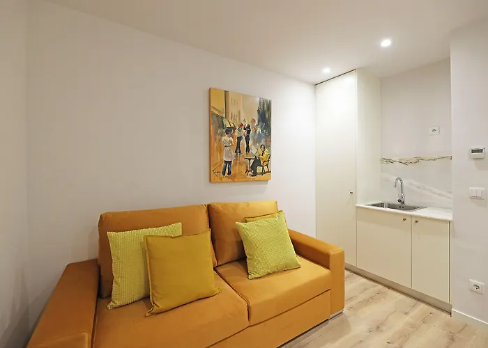 Flh Downtown Гостевой дом 3*